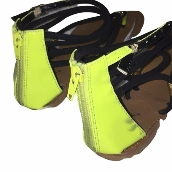 QUPID Neon Sandals - Picture 5 of 8